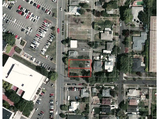 295 SE Fowler St, Roseburg, OR 97470